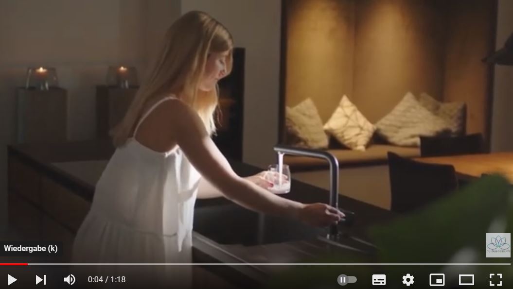 Load video: Video Urquelle Diamant Water Filter